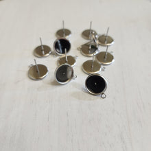 Load image into Gallery viewer, Round Stud Bezel Connector, 12mm - STAINLESS STEEL, 304 Stainless Steel