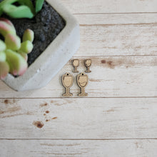 Load image into Gallery viewer, Shaped Scored Wine Glass Drops & Studs