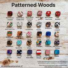 Load image into Gallery viewer, Patterned Wood Round Connectors