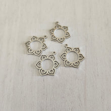 Load image into Gallery viewer, Flower Charm/Pendant - STAINLESS STEEL, 304 Stainless Steel