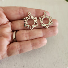 Load image into Gallery viewer, Flower Charm/Pendant - STAINLESS STEEL, 304 Stainless Steel