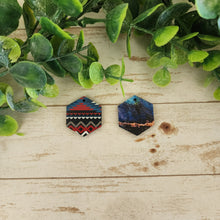 Load image into Gallery viewer, Patterned Wood Honeycomb Drops