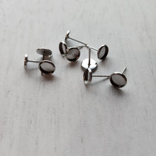 Load image into Gallery viewer, Round Stud Bezel, 6mm - STAINLESS STEEL, 304 Stainless Steel