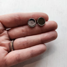 Load image into Gallery viewer, Round Stud Bezel, 10mm - STAINLESS STEEL, 304 Stainless Steel