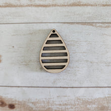 Load image into Gallery viewer, Patriotic Stars & Stripes Teardrops