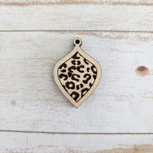 Load image into Gallery viewer, Leopard Engraved Bordered Drops Collection