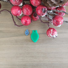 Load image into Gallery viewer, Christmas Acrylic Lightbulb Drops & Studs