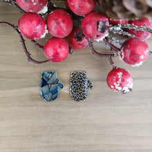 Load image into Gallery viewer, Patterned Acrylic Christmas Mitten Drops