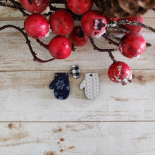 Load image into Gallery viewer, Christmas Patterned Wood Mitten Studs & Drops
