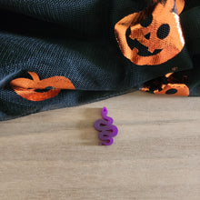 Load image into Gallery viewer, Halloween Acrylic Snake Drop