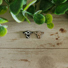 Load image into Gallery viewer, Patterned Wood Cow Head Studs