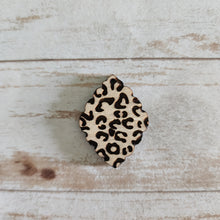 Load image into Gallery viewer, Leopard Engraved Drops Collection