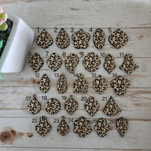 Load image into Gallery viewer, Leopard Engraved Drops Collection
