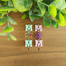 Load image into Gallery viewer, MOM Acrylic Triple Flower Center Drops