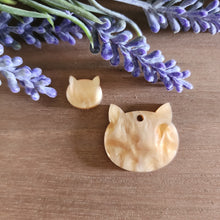 Load image into Gallery viewer, Wide Cat Head Acrylic Stud & Drop