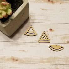 Load image into Gallery viewer, Macrame Earrings