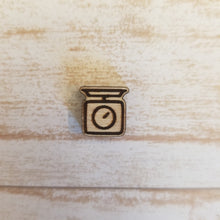 Load image into Gallery viewer, Baking Studs