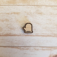 Load image into Gallery viewer, Baking Studs