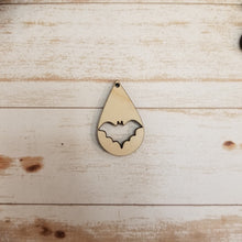 Load image into Gallery viewer, Halloween Bat Earrings