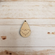 Load image into Gallery viewer, Halloween Bat Earrings
