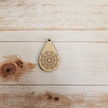 Load image into Gallery viewer, Halloween Spider Web Earrings