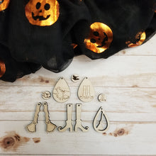 Load image into Gallery viewer, Halloween Witch Earrings