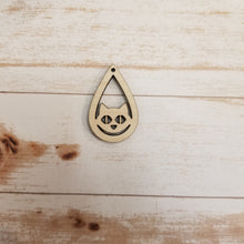 Load image into Gallery viewer, Halloween Cat Earrings