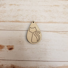 Load image into Gallery viewer, Halloween Cat Earrings