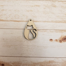 Load image into Gallery viewer, Halloween Cat Earrings