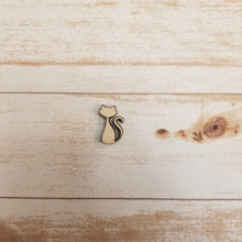 Load image into Gallery viewer, Halloween Cat Earrings