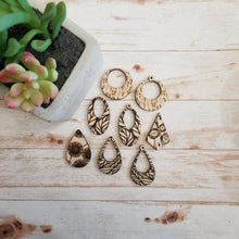 Load image into Gallery viewer, Leaves and Florals Collection