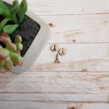 Load image into Gallery viewer, Eiffel Tower Earrings