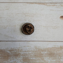 Load image into Gallery viewer, Wood Slice Studs