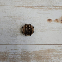 Load image into Gallery viewer, Wood Slice Studs