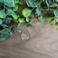 Load image into Gallery viewer, Acrylic Dogwood Flowers Teardrop
