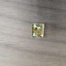 Load image into Gallery viewer, Bees & Honeycomb Acrylic Connectors
