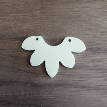 Load image into Gallery viewer, Buttercup Yellow Pastel Acrylic Connectors