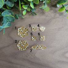 Load image into Gallery viewer, Bees & Honeycomb Acrylic Connectors