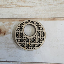 Load image into Gallery viewer, Rattan Pattern Earrings