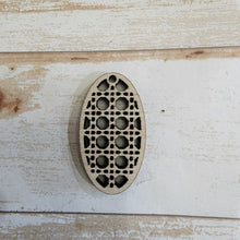 Load image into Gallery viewer, Rattan Pattern Earrings