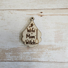 Load image into Gallery viewer, Halloween Quotes Earrings