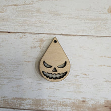 Load image into Gallery viewer, Halloween Jack-o'-lantern Faces Cutout Teardrops
