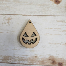 Load image into Gallery viewer, Halloween Jack-o'-lantern Faces Cutout Teardrops