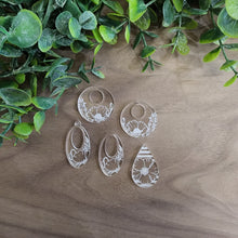 Load image into Gallery viewer, Acrylic Poppy Collection