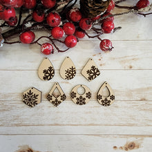 Load image into Gallery viewer, Christmas Snowflake Drops