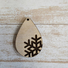 Load image into Gallery viewer, Christmas Snowflake Drops