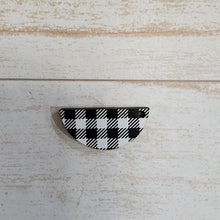 Load image into Gallery viewer, Mini White & Black Buffalo Plaid Pattern Round Interchangeable Blanks