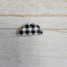 Load image into Gallery viewer, Mini White & Black Buffalo Plaid Pattern Round Interchangeable Blanks