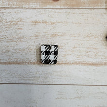 Load image into Gallery viewer, Mini White & Black Buffalo Plaid Pattern Connectors