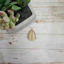 Load image into Gallery viewer, Embroidery Geometric Leaf Teardrop